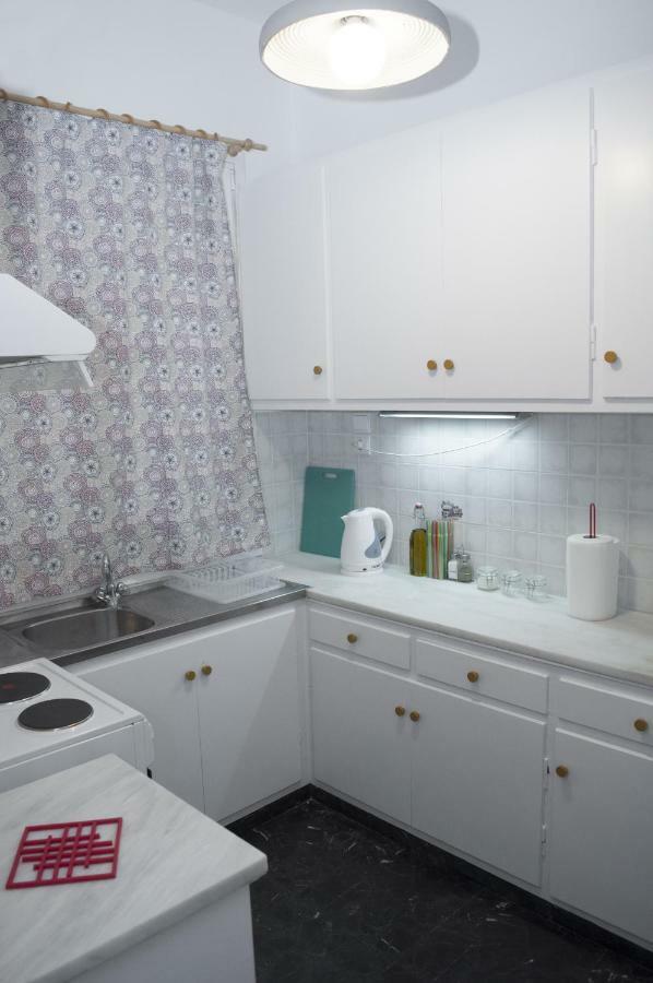 Apartamento Modern Flat, Vibrant And Excellent Spot!! Atenas Exterior foto
