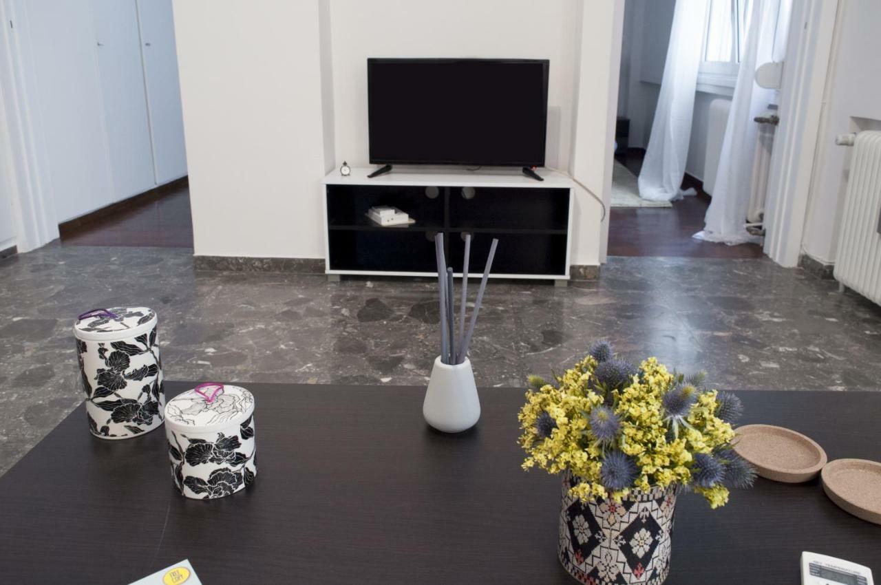 Apartamento Modern Flat, Vibrant And Excellent Spot!! Atenas Exterior foto